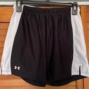 Women’s small Under Armour athletic shorts
